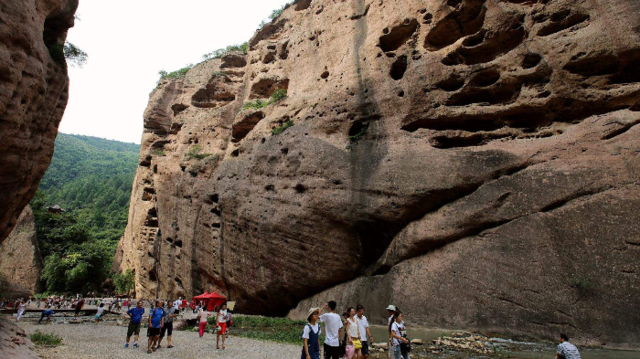 �����������u����������C�@Щ���^��r��